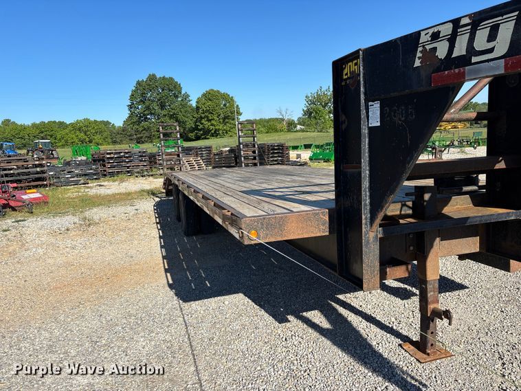 image for item EO4254 2005 Big Tex 20GN equipment trailer