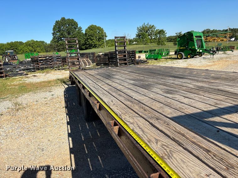 image for item EO4254 2005 Big Tex 20GN equipment trailer