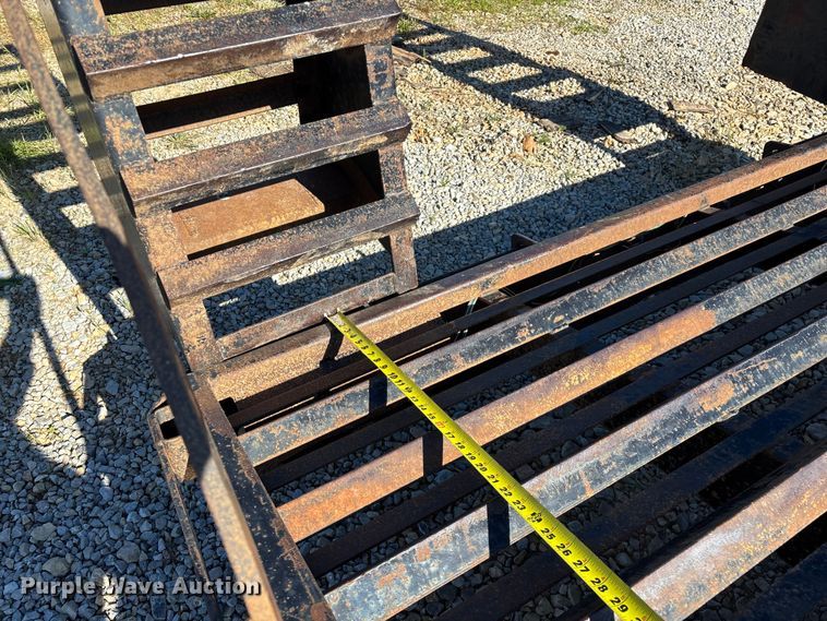 image for item EO4254 2005 Big Tex 20GN equipment trailer