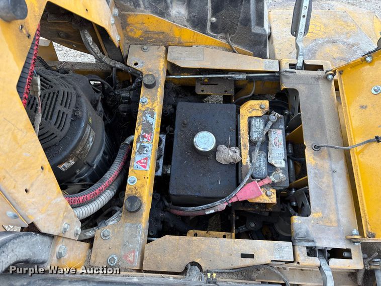 image for item EO4256 2022 Hustler Hyperdrive ZTR lawn mower