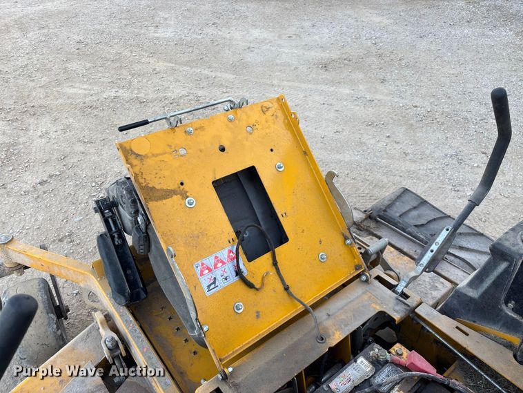 image for item EO4256 2022 Hustler Hyperdrive ZTR lawn mower