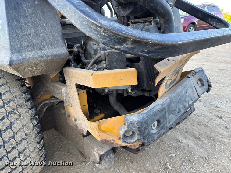 image for item EO4258 2018 Hustler Super Z Hyperdrive ZTR lawn mower