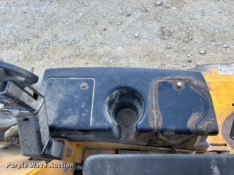 image for item EO4258 2018 Hustler Super Z Hyperdrive ZTR lawn mower