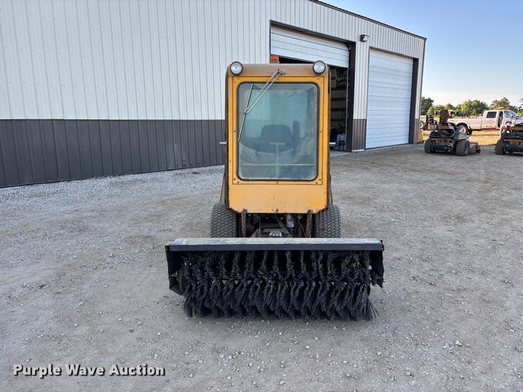 image for item EO4259 2007 Hustler 4600 ZTR lawn mower