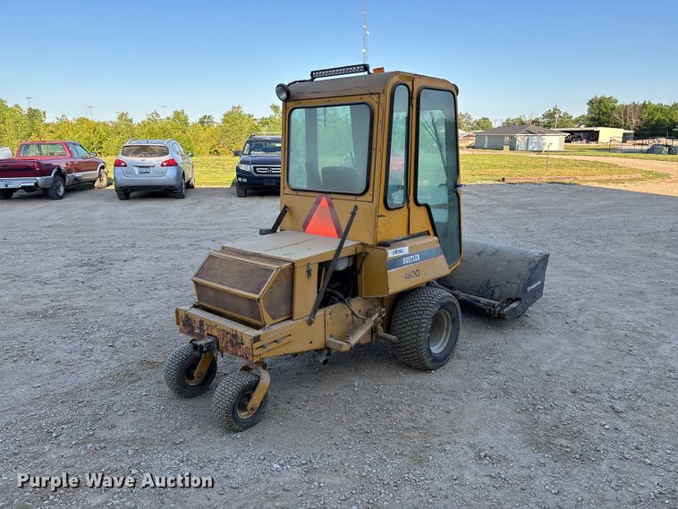 image for item EO4259 2007 Hustler 4600 ZTR lawn mower