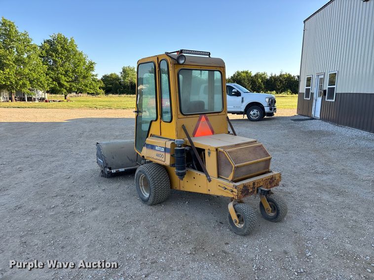image for item EO4259 2007 Hustler 4600 ZTR lawn mower