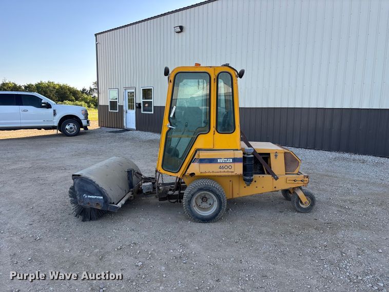 image for item EO4259 2007 Hustler 4600 ZTR lawn mower
