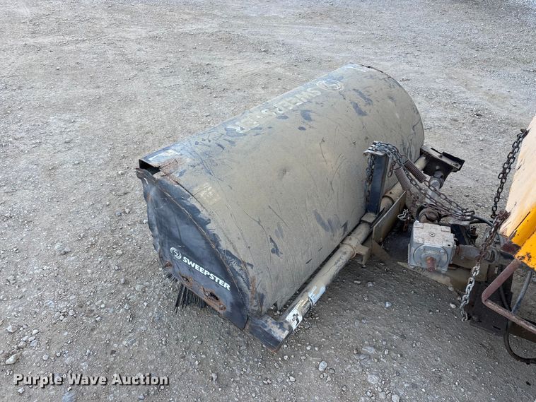 image for item EO4259 2007 Hustler 4600 ZTR lawn mower