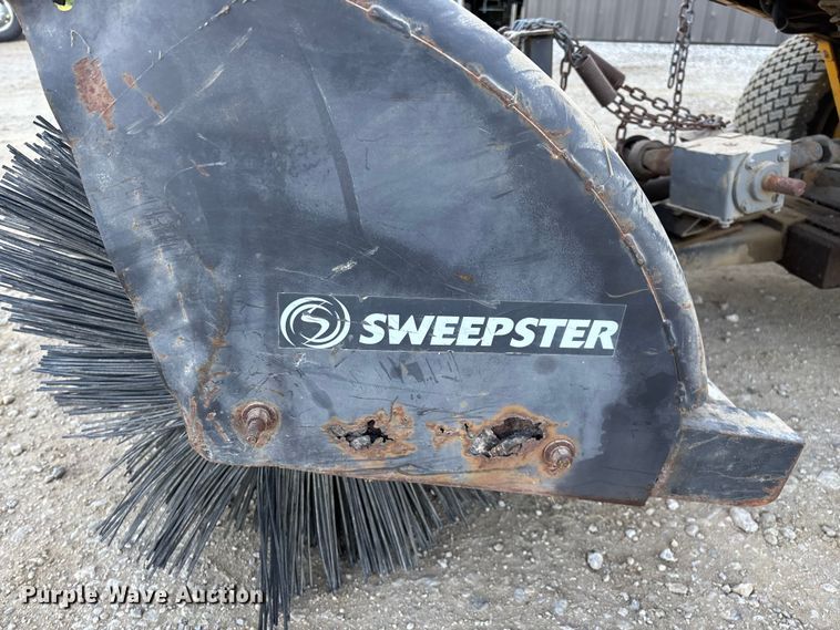 image for item EO4259 2007 Hustler 4600 ZTR lawn mower