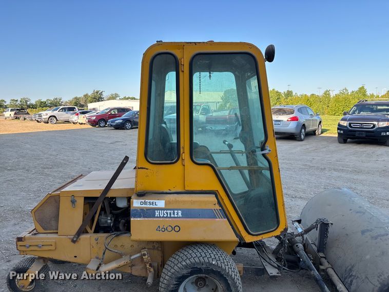 image for item EO4259 2007 Hustler 4600 ZTR lawn mower