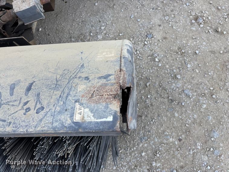 image for item EO4259 2007 Hustler 4600 ZTR lawn mower