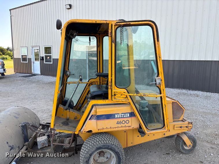image for item EO4259 2007 Hustler 4600 ZTR lawn mower