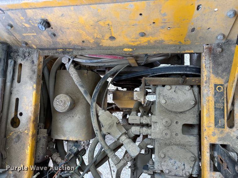image for item EO4259 2007 Hustler 4600 ZTR lawn mower
