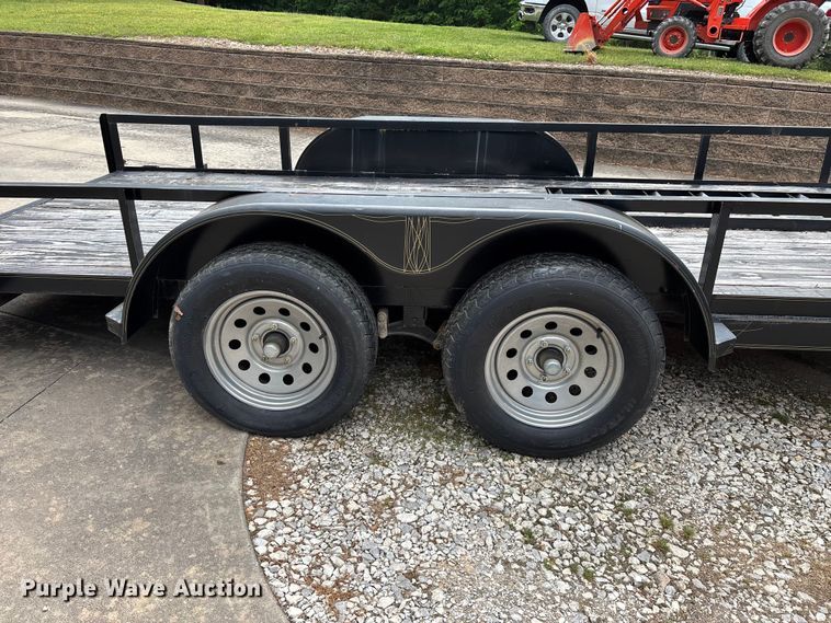 image for item EO4287 2004 utility trailer