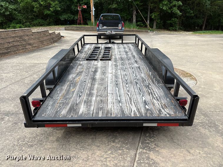 image for item EO4287 2004 utility trailer