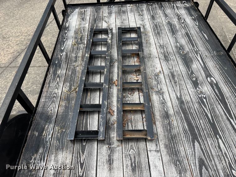 image for item EO4287 2004 utility trailer