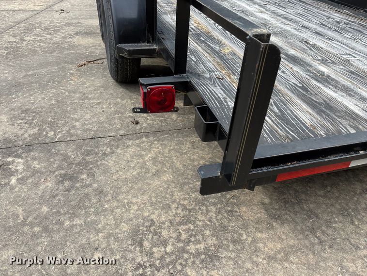 image for item EO4287 2004 utility trailer