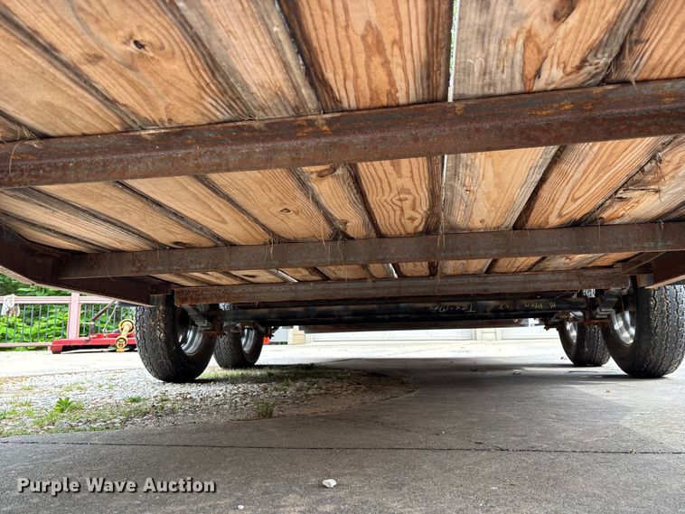 image for item EO4287 2004 utility trailer