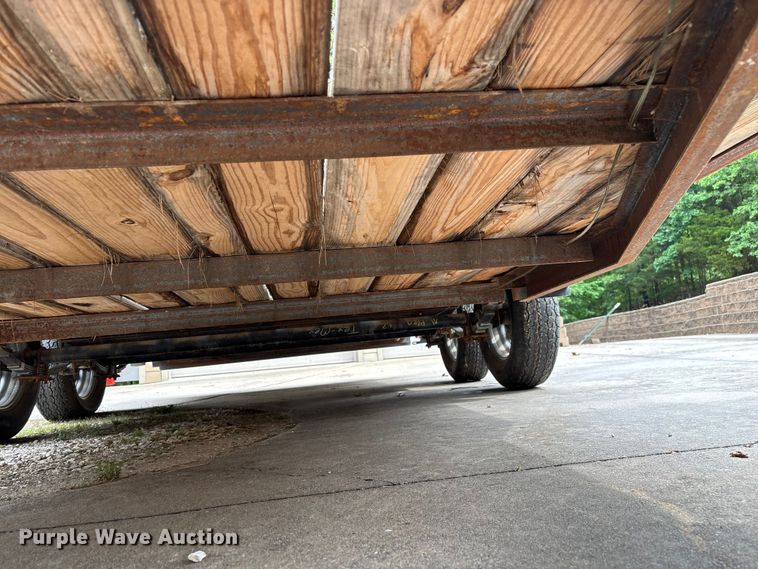 image for item EO4287 2004 utility trailer