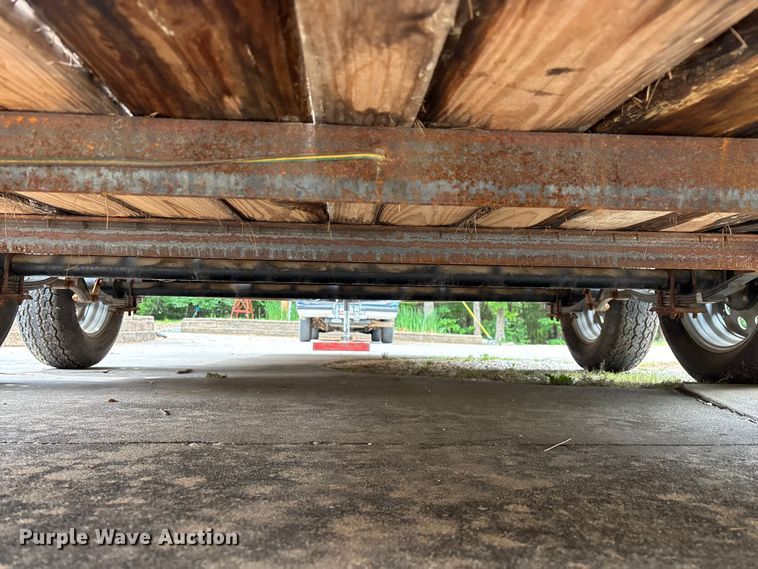 image for item EO4287 2004 utility trailer