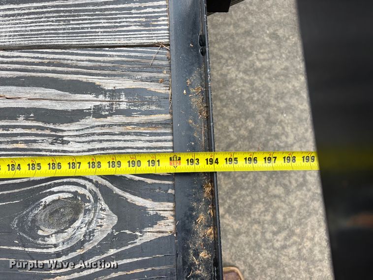 image for item EO4287 2004 utility trailer