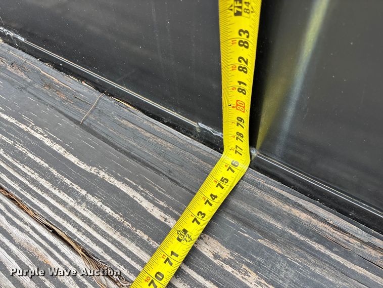 image for item EO4287 2004 utility trailer