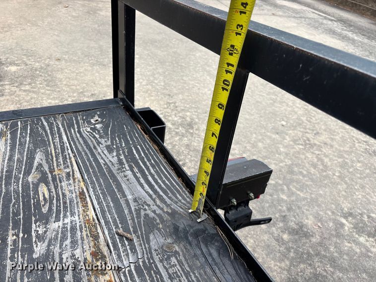 image for item EO4287 2004 utility trailer