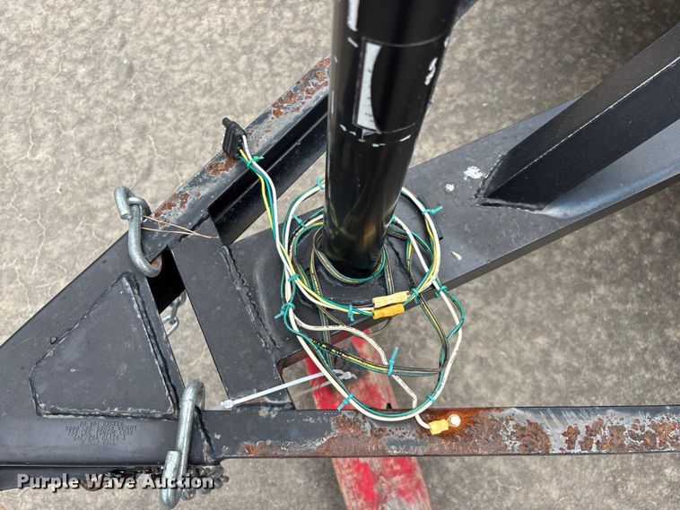 image for item EO4287 2004 utility trailer