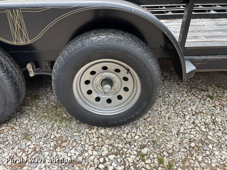 image for item EO4287 2004 utility trailer