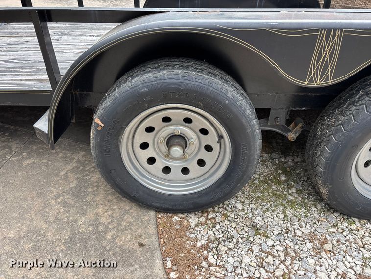 image for item EO4287 2004 utility trailer
