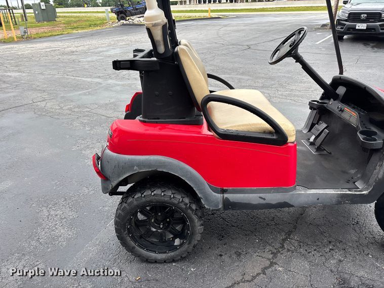 image for item EO4303 2005 Club Car golf cart