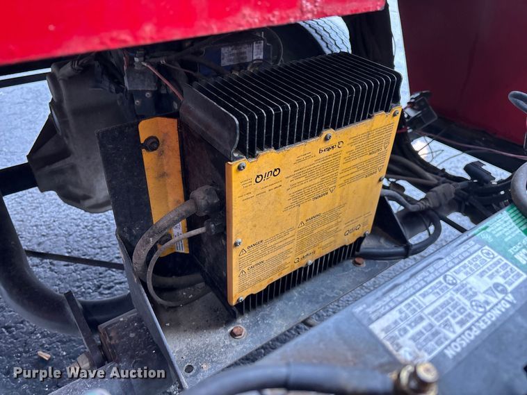 image for item EO4306 Columbia golf cart