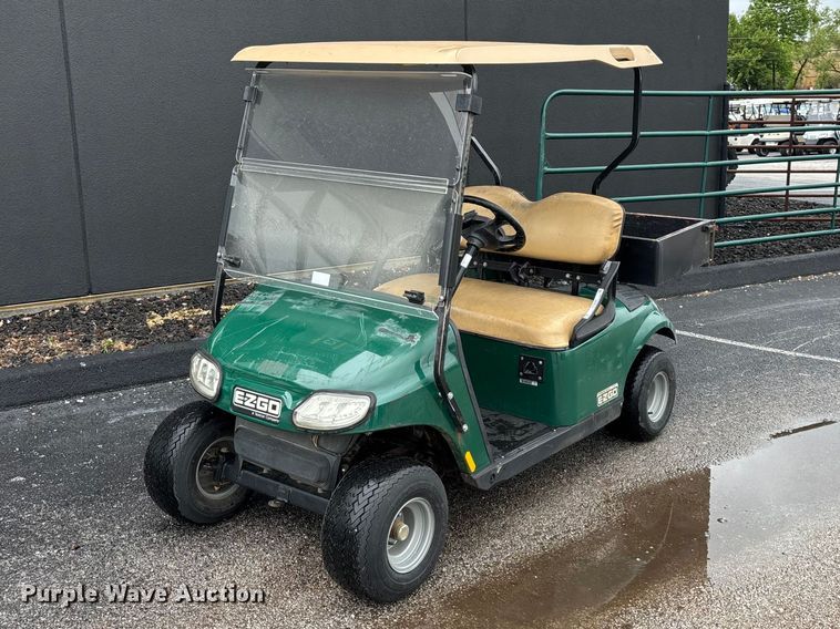 2015 E-Z-GO Freedom TXT golf cart