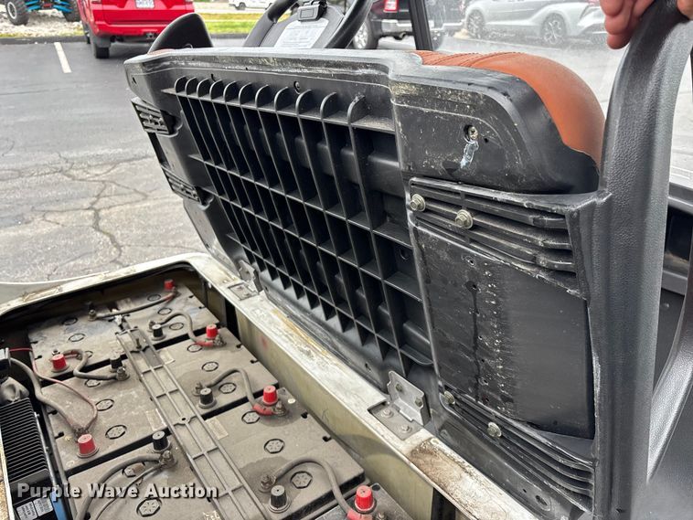 image for item EO4310 Icon LT-A617.2 golf cart