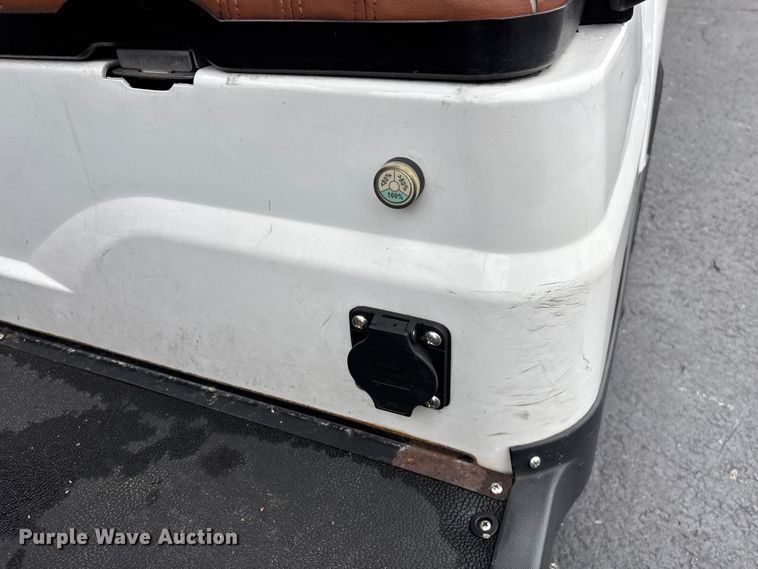 image for item EO4311 Icon Cruise Car LT-A617.2 golf cart