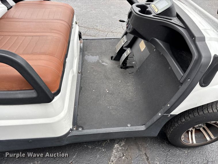 image for item EO4311 Icon Cruise Car LT-A617.2 golf cart