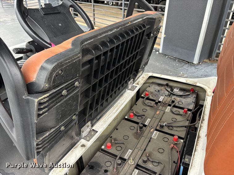 image for item EO4311 Icon Cruise Car LT-A617.2 golf cart