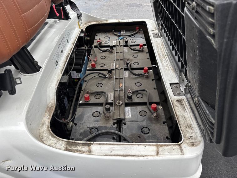 image for item EO4311 Icon Cruise Car LT-A617.2 golf cart