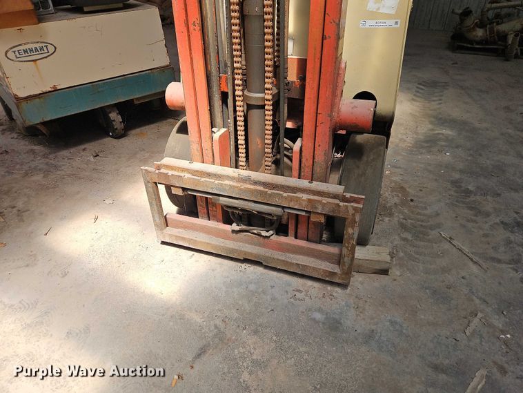 image for item EO7335 Nissan CYM02L255 forklift
