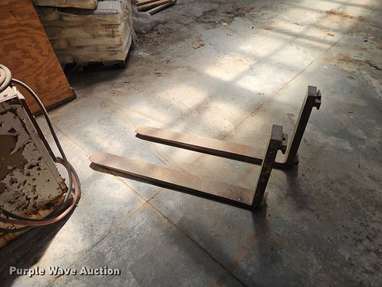 image for item EO7335 Nissan CYM02L255 forklift