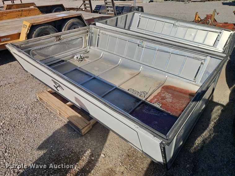 image for item EO7339 (2) Century pickup toppers