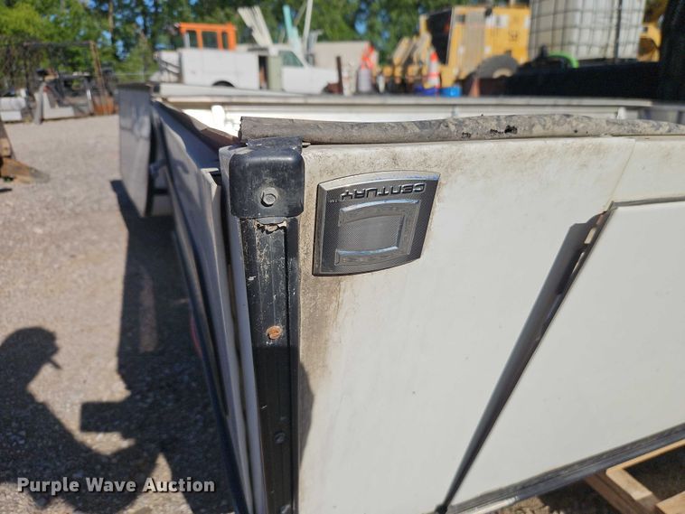 image for item EO7339 (2) Century pickup toppers