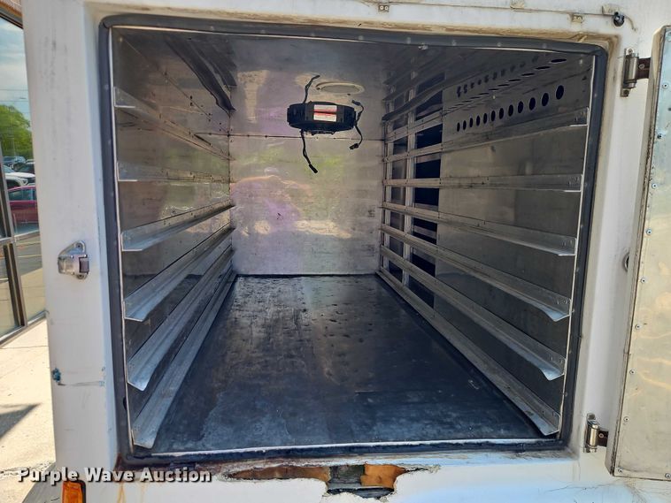 image for item EO7351 2003 Chevrolet Silverado 1500 catering bed pickup truck