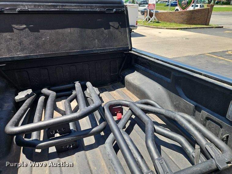 image for item EO7352 2020 Jeep Gladiator Crew Cab pickup truck