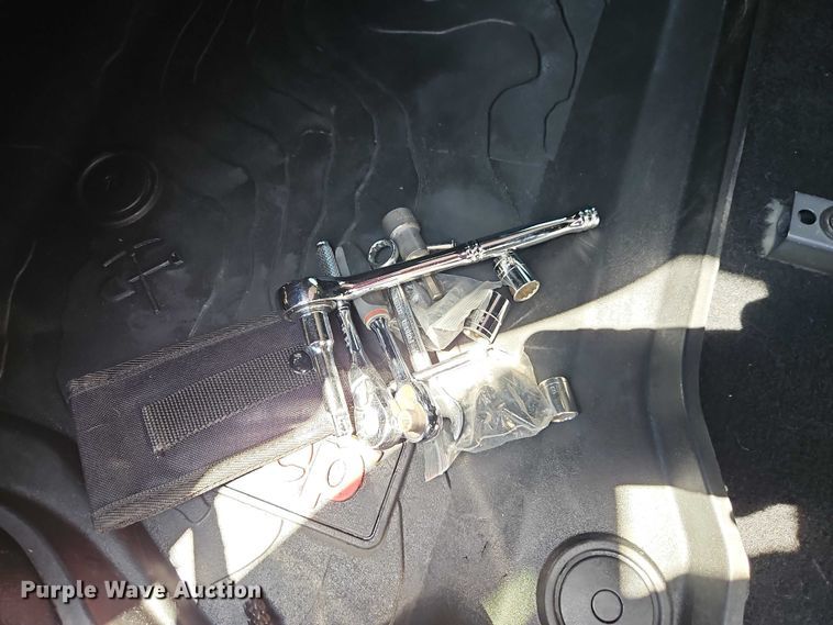 image for item EO7352 2020 Jeep Gladiator Crew Cab pickup truck