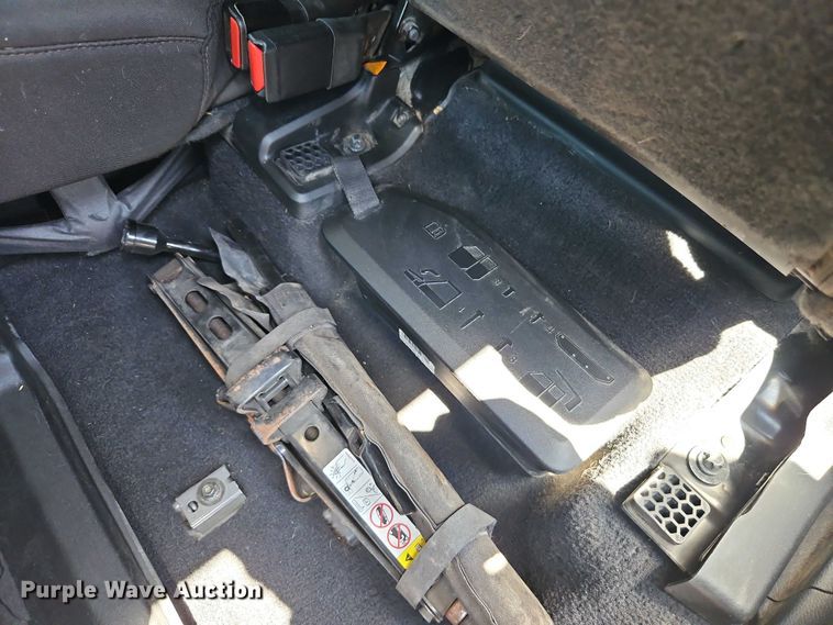 image for item EO7352 2020 Jeep Gladiator Crew Cab pickup truck