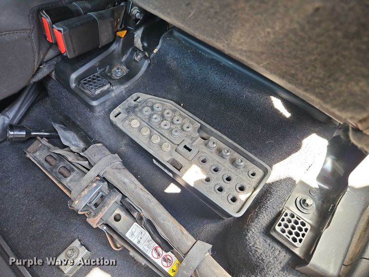 image for item EO7352 2020 Jeep Gladiator Crew Cab pickup truck