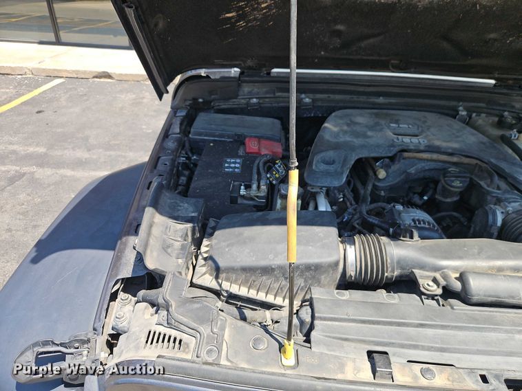 image for item EO7352 2020 Jeep Gladiator Crew Cab pickup truck