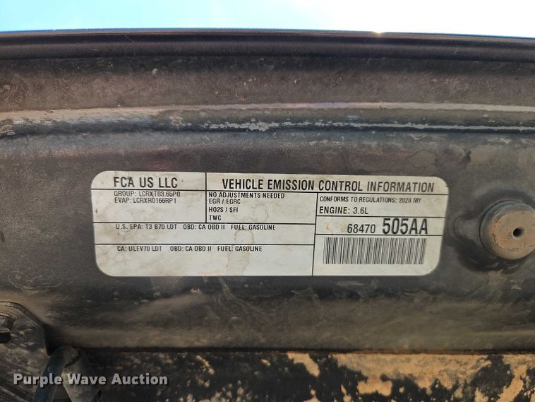 image for item EO7352 2020 Jeep Gladiator Crew Cab pickup truck