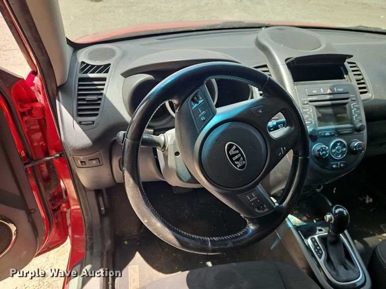 image for item EO7359 2013 Kia Soul 